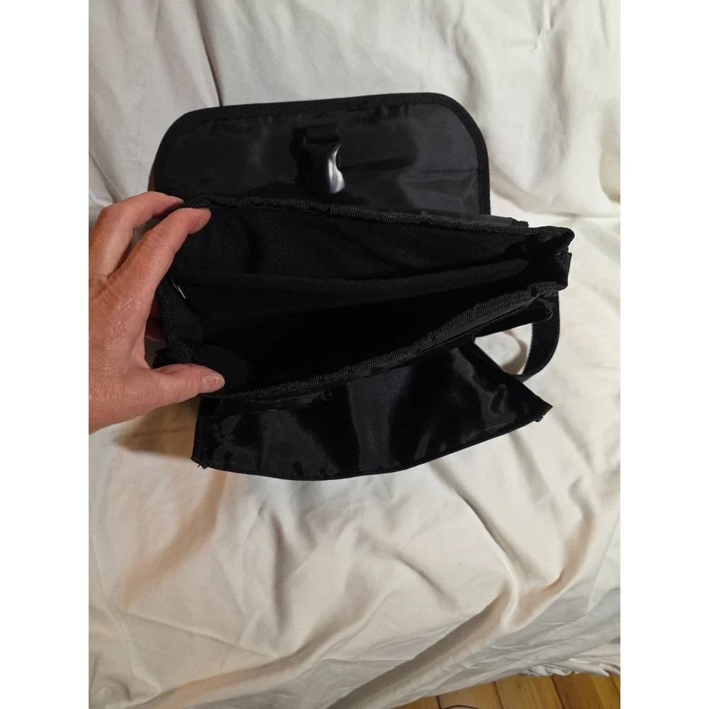 Targus 11 Inch Messenger Bag